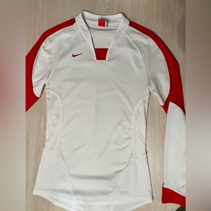 Women’s Nike FitDry long sleeve shirt